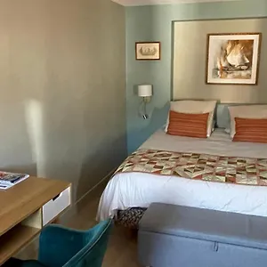 Au Cœur Du Vieux Au Calme Rénové Climatisé Confortable étage élevé Avec Ascenseur Proche Parking Et Toutes Commodités Appartement