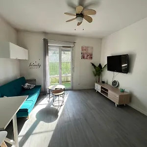 Le Robinsonnais 2 Pieces, Proche Du Coeur De Et De Toutes Commodites Appartement Le Plessis-Robinson