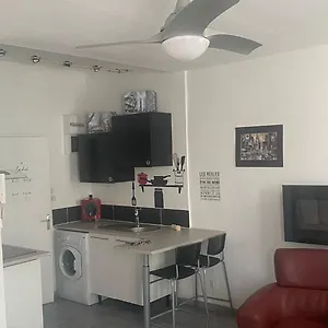 Le Suffren Meublé Appartement