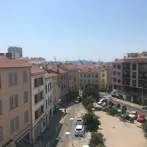 Proche Centre Ville, Port, Et Mont Faron Appartement